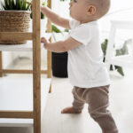 Motricité de l'enfant : de la marche à l'entrée en maternelle